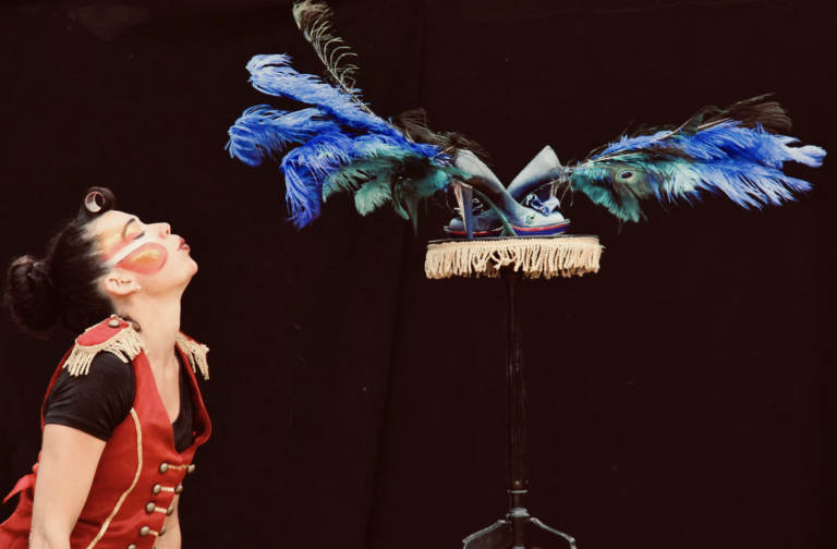 INDOMPTABLE, du cirque sauvage en talons aiguilles